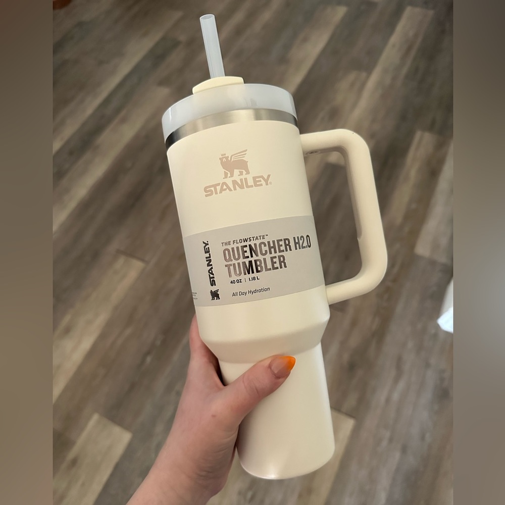 NEW Stanley Cream 40oz Tumblers